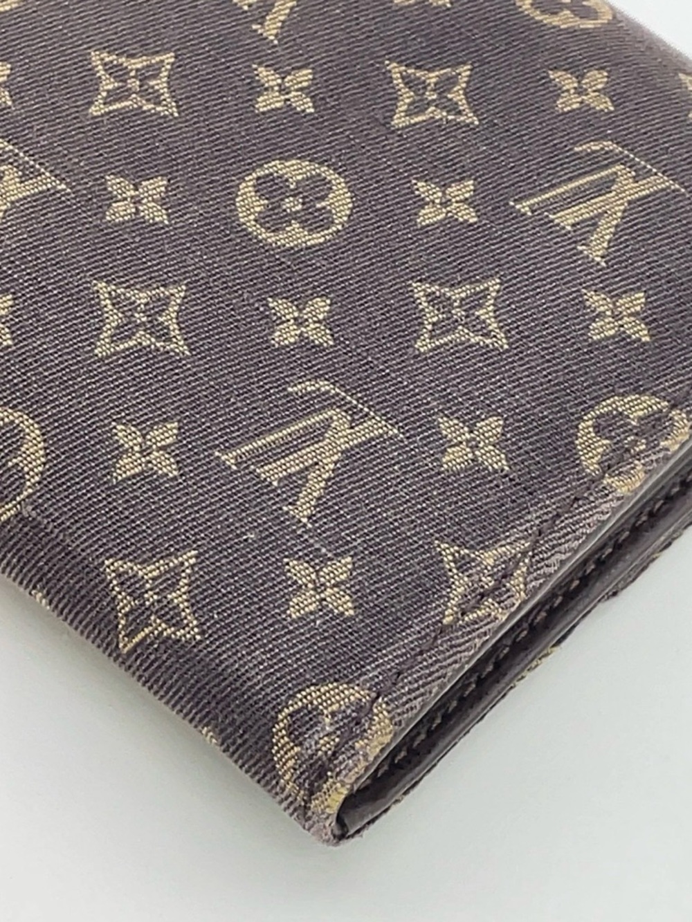Auth Louis Vuitton Monogram Mini
Lin Portefeuille Sarah - Picture 8 of 15